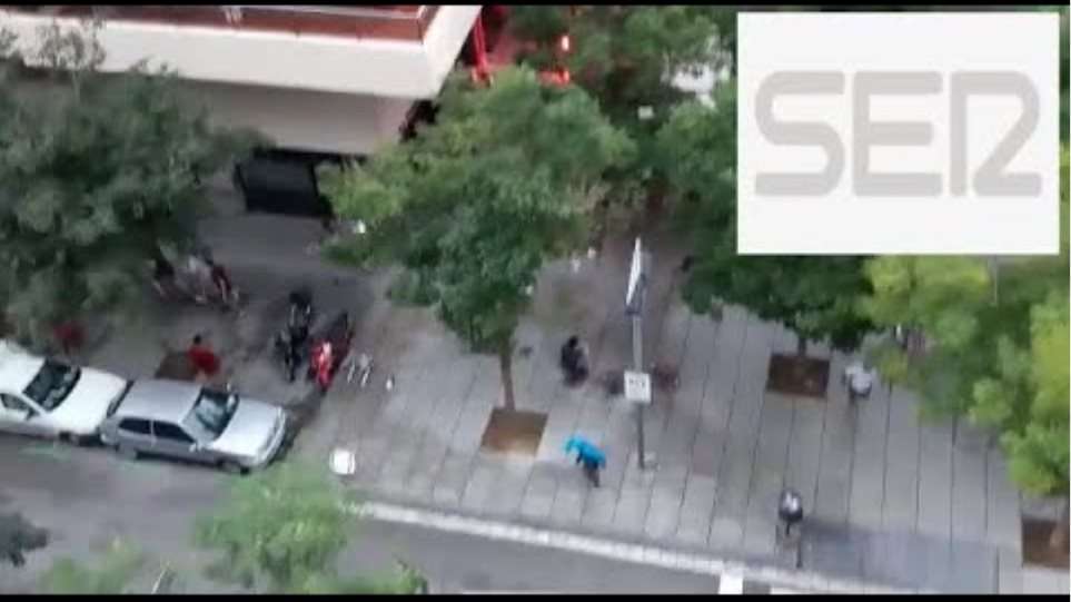 Ξύλο μεταξύ οπαδών στους δρόμους της Βαρκελώνης! (ΒΙΝΤΕΟ)