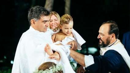 Βαφτίστηκε ο βενιαμίν της οικογένειας Ρουβά – ΦΩΤΟ Βαφτίστηκε ο βενιαμίν της οικογένειας Ρουβά – ΦΩΤΟ
