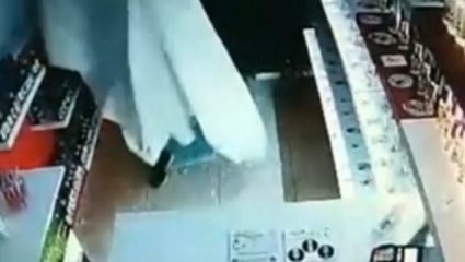 Ευφάνταστος διαρρήκτης ντύθηκε… φάντασμα! Ευφάνταστος διαρρήκτης ντύθηκε… φάντασμα!