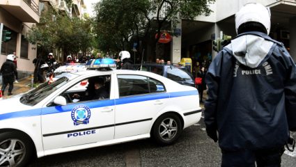 Σοκάρει η Γαλλίδα όμηρος της Λαμίας: «Ήθελε να μην με βρει κανείς» Σοκάρει η Γαλλίδα όμηρος της Λαμίας: «Ήθελε να μην με βρει κανείς»