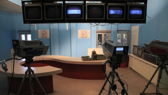 Ανακοίνωσε ζωντανά την αποχώρησή του από τηλεοπτική εκπομπή - ΒΙΝΤΕΟ Ανακοίνωσε ζωντανά την αποχώρησή του από τηλεοπτική εκπομπή - ΒΙΝΤΕΟ