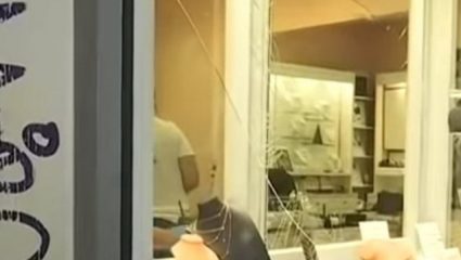 Καρέ – καρέ ο θάνατος του Ζακ Κωστόπουλου – ΣΚΛΗΡΟ ΒΙΝΤΕΟ Καρέ – καρέ ο θάνατος του Ζακ Κωστόπουλου – ΣΚΛΗΡΟ ΒΙΝΤΕΟ