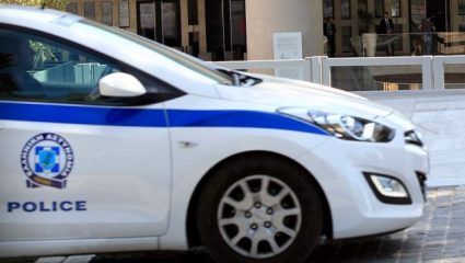 Ληστής τραυμάτισε 17χρονο στον Πειραιά Ληστής τραυμάτισε 17χρονο στον Πειραιά