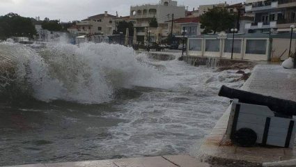 Νέο έκτακτο δελτίο επικίνδυνων καιρικών φαινομένων από την ΕΜΥ για τις επόμενες 48 ώρες Νέο έκτακτο δελτίο επικίνδυνων καιρικών φαινομένων από την ΕΜΥ για τις επόμενες 48 ώρες