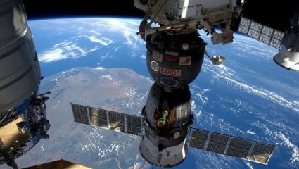 Kοσμοναύτες μετέτρεψαν 25 λίτρα ούρων σε πόσιμο νερό Kοσμοναύτες μετέτρεψαν 25 λίτρα ούρων σε πόσιμο νερό