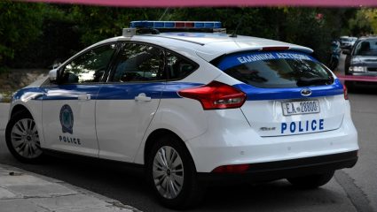 Περιέλουσε την πρώην γυναίκα του με βενζίνη και την απείλησε ότι θα την κάψει! Περιέλουσε την πρώην γυναίκα του με βενζίνη και την απείλησε ότι θα την κάψει!