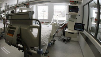 Στην εντατική 18χρονη στην Κρήτη, πιθανό ύποπτο κρούσμα του ιού του Δυτικού Νείλου Στην εντατική 18χρονη στην Κρήτη, πιθανό ύποπτο κρούσμα του ιού του Δυτικού Νείλου