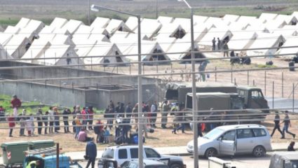 Σκληρές εικόνες: Τον ξυλοκόπησαν μέχρι θανάτου και του σφήνωσαν κινητό στο στόμα Σκληρές εικόνες: Τον ξυλοκόπησαν μέχρι θανάτου και του σφήνωσαν κινητό στο στόμα