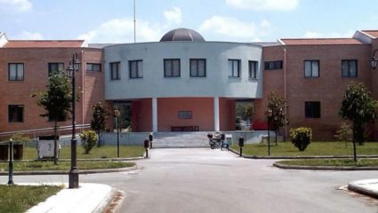 Φοβερές καταγγελίες για τον καθηγητή «φακελάκη» στις Σέρρες – Το περουκίνι και οι άρρωστες ορέξεις Φοβερές καταγγελίες για τον καθηγητή «φακελάκη» στις Σέρρες – Το περουκίνι και οι άρρωστες ορέξεις