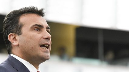 Η συμφωνία των Πρεσπών προκαλεί «εμφύλιο» στα Σκόπια – Σενάριο πρόωρων εκλογών Η συμφωνία των Πρεσπών προκαλεί «εμφύλιο» στα Σκόπια – Σενάριο πρόωρων εκλογών