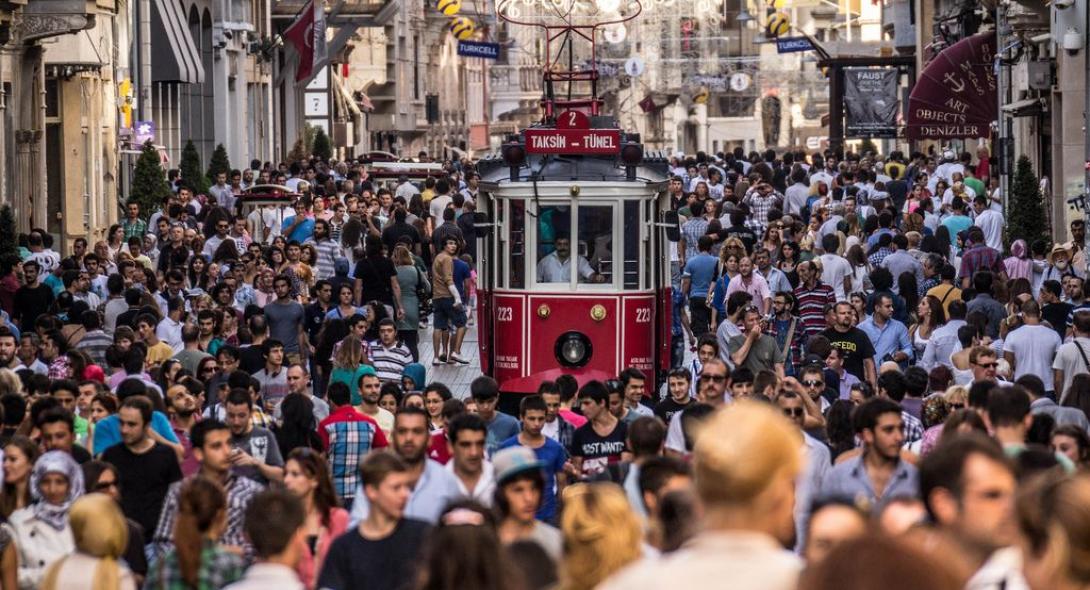 Χιλιάδες Τούρκοι σπεύδουν να αλλάξουν όνομα - Τι συμβαίνει