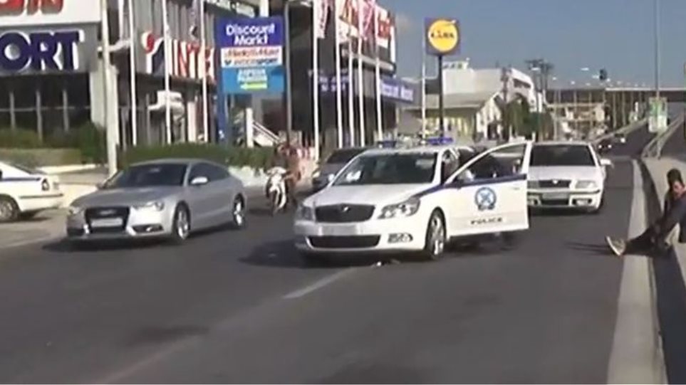 Κινηματογραφική καταδίωξη διακινητών με πυροβολισμούς στη Θεσσαλονίκη (BINTEO)