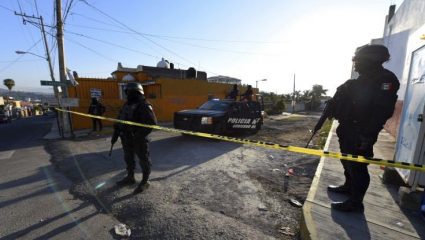Aνατριχιαστική υπόθεση: ζευγάρι φέρεται να δολοφόνησε 10 γυναίκες και να πούλησε ένα μωρό 2 μηνών Aνατριχιαστική υπόθεση: ζευγάρι φέρεται να δολοφόνησε 10 γυναίκες και να πούλησε ένα μωρό 2 μηνών