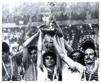 Όταν ο Κωνστάντος σήκωνε το Κύπελλο με τον Παναθηναϊκό απέναντι στον Ολυμπιακό! - ΒΙΝΤΕΟ