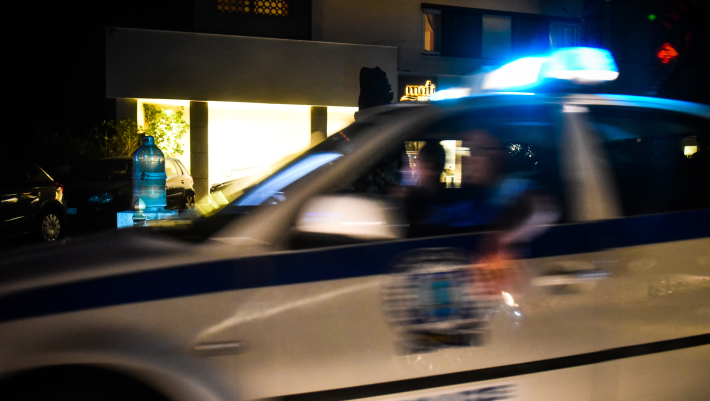 Άγριο έγκλημα στο κέντρο της Αθήνας - Έκοψαν το λαιμό άνδρα