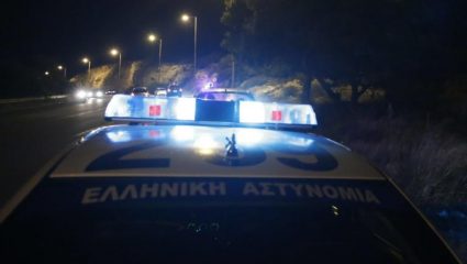 Σοκ στη Λαμία – Έπιασαν ηλικιωμένο με δύο 13χρονα κοριτσάκια! Σοκ στη Λαμία – Έπιασαν ηλικιωμένο με δύο 13χρονα κοριτσάκια!