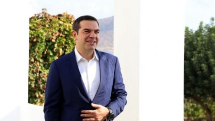 Το… τερμάτισαν με τα φίλτρα! Τσίπρας και βουλευτής του ΣΥΡΙΖΑ αγνώριστοι σε selfie! Το… τερμάτισαν με τα φίλτρα! Τσίπρας και βουλευτής του ΣΥΡΙΖΑ αγνώριστοι σε selfie!