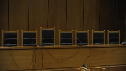 Να ακυρωθεί η απόλυσή του ζητά ο υπάλληλος που εισέπραττε στην σύνταξη της νεκρής μάνας του Να ακυρωθεί η απόλυσή του ζητά ο υπάλληλος που εισέπραττε στην σύνταξη της νεκρής μάνας του