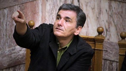 Ξέσπασμα Τσακαλώτου: «Να πάει στον διάβολο η χώρα…» – Λοβέρδος: «Είστε κατάπτυστος» Ξέσπασμα Τσακαλώτου: «Να πάει στον διάβολο η χώρα…» – Λοβέρδος: «Είστε κατάπτυστος»
