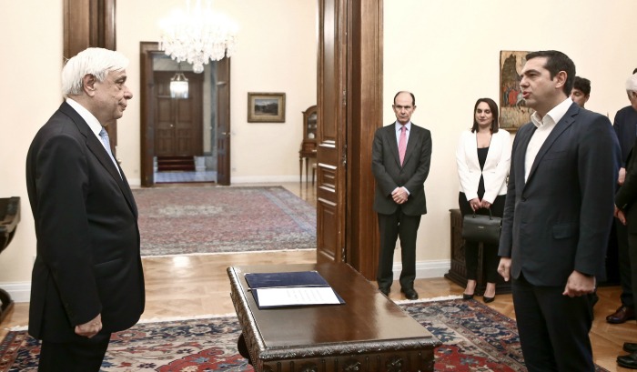 Ορκίστηκε υπουργός Εξωτερικών ο Αλέξης Τσίπρας - BINTEO