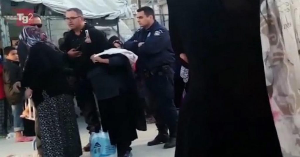Οργή στη Διεθνή Αμνηστία από το βίντεο με τις ύβρεις αστυονομικών στη Μόρια