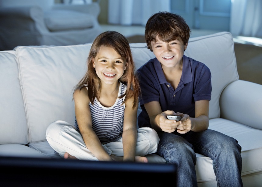 Πόση ώρα μπορεί το παιδί να βλέπει τηλεόραση; Έρευνα δίνει καθοριστικές απαντήσεις