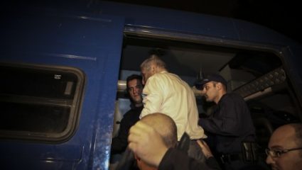 H πρώτη νύχτα του ζεύγους Παπαντωνίου στον Κορυδαλλό – Σοκαρισμένοι και οι δύο H πρώτη νύχτα του ζεύγους Παπαντωνίου στον Κορυδαλλό – Σοκαρισμένοι και οι δύο