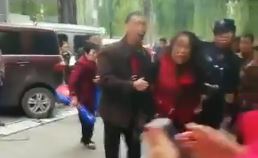 Τρόμος στην Κίνα με 39χρονη που μαχαίρωσε 14 παιδιά σε νηπιαγωγείο! - BINTEO