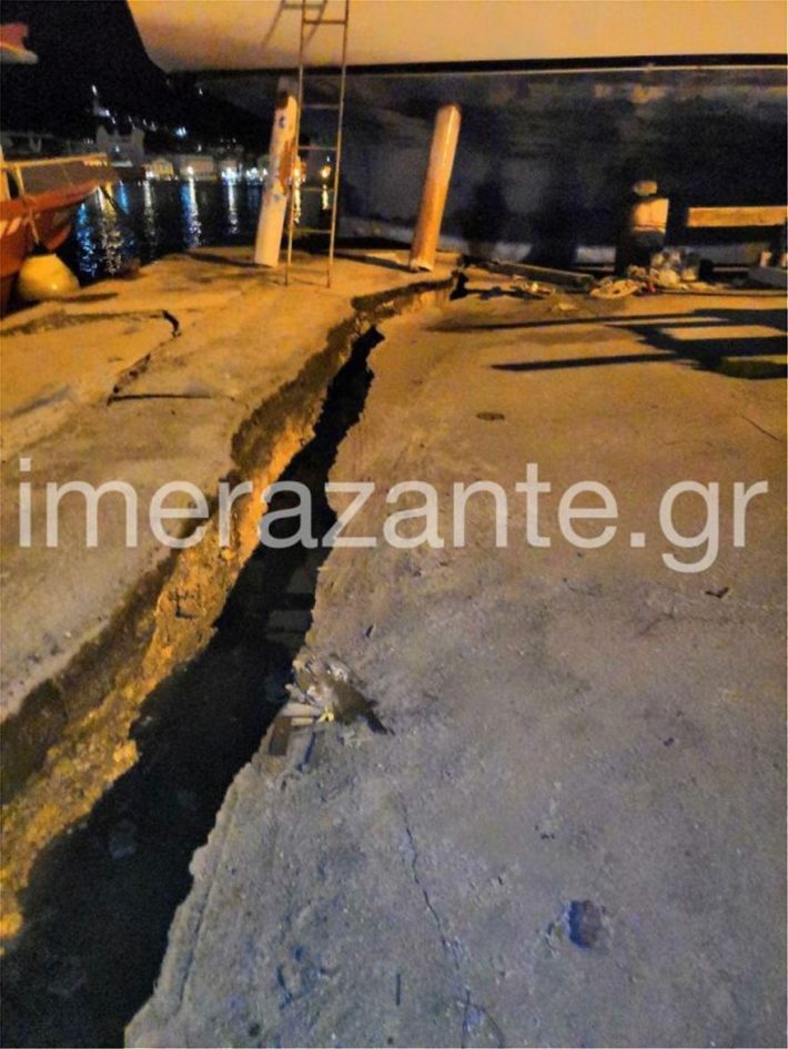 Tεράστια ρωγμή στο λιμάνι της Ζακύνθου από τον σεισμό