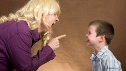 Γιατί δεν πρέπει να χτυπάτε το παιδί Γιατί δεν πρέπει να χτυπάτε το παιδί