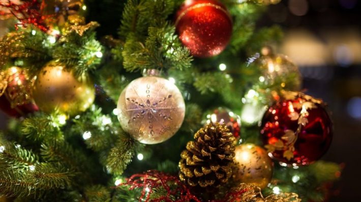 Έρχονται δειλά-δειλά τα Χριστούγεννα: Πότε πέφτουν φέτος οι γιορτές;
