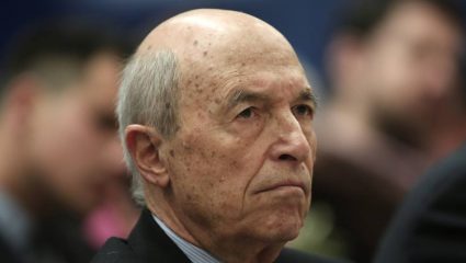 Σημίτης για Ελληνοτουρκικά: «Για όλα φταίει ο Καραμανλής» Σημίτης για Ελληνοτουρκικά: «Για όλα φταίει ο Καραμανλής»
