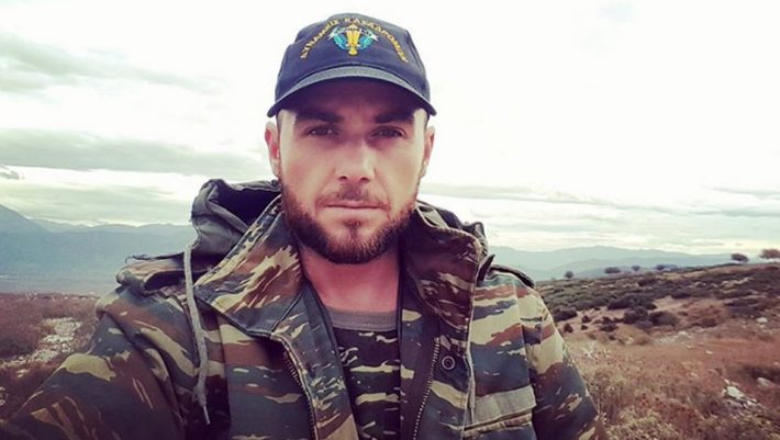 Αποχαιρέτησαν τον Κωνσταντίνο Κατσίφα με ελληνικές σημαίες και τον εθνικό ύμνο (ΒΙΝΤΕΟ) Αποχαιρέτησαν τον Κωνσταντίνο Κατσίφα με ελληνικές σημαίες και τον εθνικό ύμνο (ΒΙΝΤΕΟ)