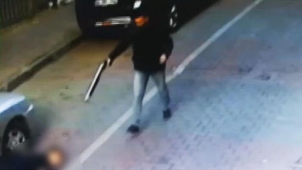 Σοκαριστικό βίντεο: Τούρκος έφηβος εκτελεί εν ψυχρώ συμμαθητή του σε δρόμο της Κωνσταντινούπολης!