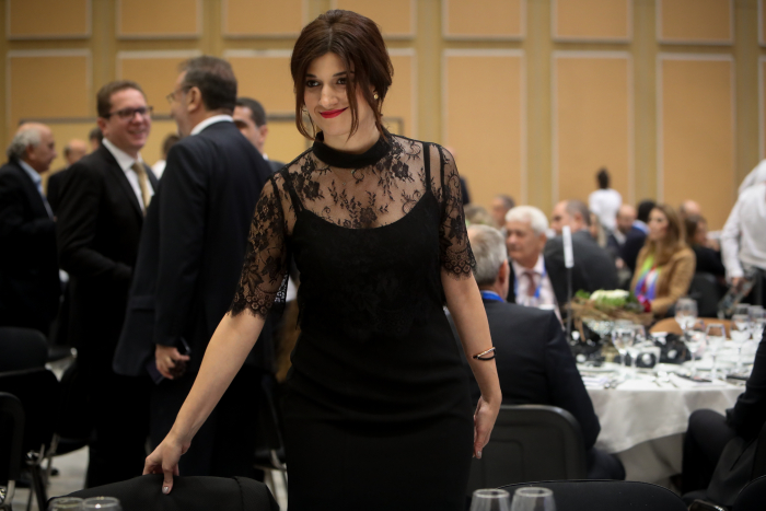 Εκτυφλωτική: Το φόρεμα της Κατερίνας Νοτοπούλου που μαγνήτισε όλα τα ανδρικά βλέμματα (ΦΩΤΟ)