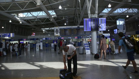 Έρχεται ηλεκτρονικό φακέλωμα από την ελληνική αστυνομία όλων των επιβατών στις πτήσεις!