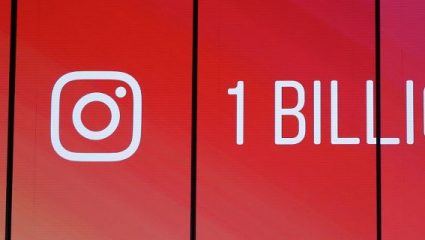 Το Instagram βάζει στο στόχαστρο τα ψεύτικα like και σχόλια Το Instagram βάζει στο στόχαστρο τα ψεύτικα like και σχόλια