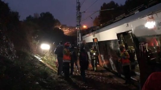 Τραγωδία στη Βαρκελώνη με εκτροχιασμό τρένου - ΒΙΝΤΕΟ