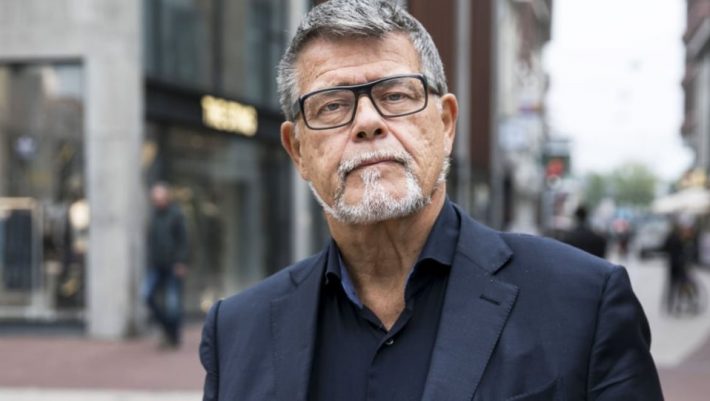 Δικαστήριο είπε «όχι» στον 69χρονο που ήθελε να γίνει... 49 ετών για να έχει επιτυχίες στο Tinder Δικαστήριο είπε «όχι» στον 69χρονο που ήθελε να γίνει... 49 ετών για να έχει επιτυχίες στο Tinder
