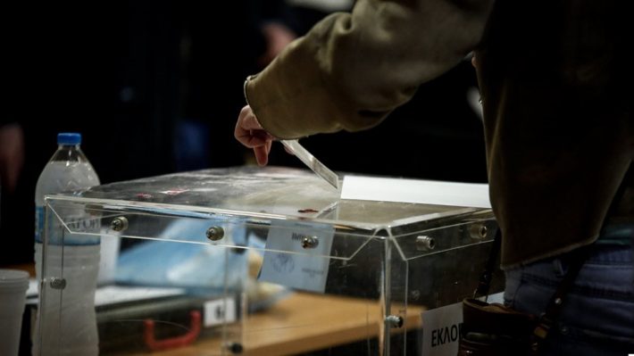 Νίκη της ΝΔ με πάνω από 11% διαφορά από τον ΣΥΡΙΖΑ στις ευρωεκλογές σύμφωνα με το Politico