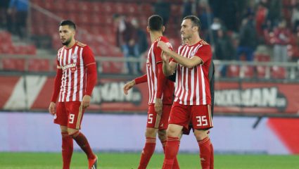 Παραμένει στο κυνήγι του ΠΑΟΚ ο Ολυμπιακός Παραμένει στο κυνήγι του ΠΑΟΚ ο Ολυμπιακός