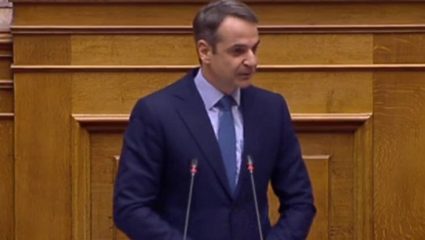 Μητσοτάκης προς Τσίπρα: «Η πολιτική σας είναι μια απάτη» Μητσοτάκης προς Τσίπρα: «Η πολιτική σας είναι μια απάτη»