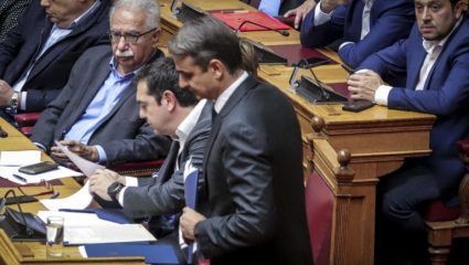 Λίγο πριν από τις κάλπες; «Φουντώνουν» τα σενάρια για εκλογές τον Μάρτιο ή τον Μάιο Λίγο πριν από τις κάλπες; «Φουντώνουν» τα σενάρια για εκλογές τον Μάρτιο ή τον Μάιο