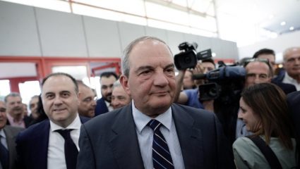 Καραμανλής: «Στόχος μας είναι μια ευρύτατη κοινωνική πλειοψηφία» Καραμανλής: «Στόχος μας είναι μια ευρύτατη κοινωνική πλειοψηφία»