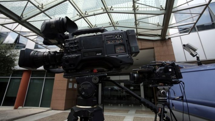 Ζημιές σε όλο το κτίριο από την έκρηξη στον ΣΚΑΪ Ζημιές σε όλο το κτίριο από την έκρηξη στον ΣΚΑΪ