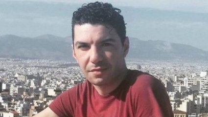 «Ένα αλλιώτικο παιδάκι»: Το τραγούδι του Παύλου Παυλίδη για τον Ζακ Κωστόπουλο (ΒΙΝΤΕΟ) «Ένα αλλιώτικο παιδάκι»: Το τραγούδι του Παύλου Παυλίδη για τον Ζακ Κωστόπουλο (ΒΙΝΤΕΟ)