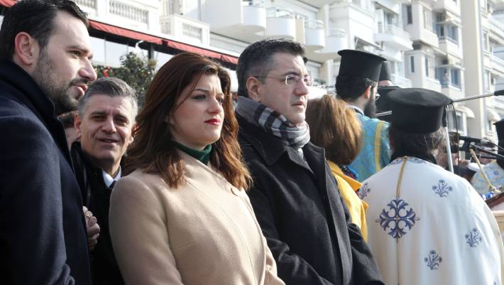Επιτέθηκαν φραστικά στην Κατερίνα Νοτοπούλου: «Η Μακεδονία δεν πωλείται» - ΒΙΝΤΕΟ