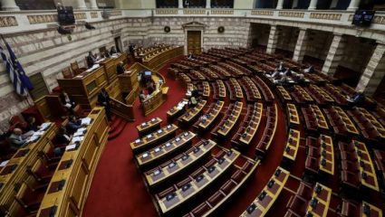 Τα… κλειδώματα στο Κοινοβούλιο και το «ξήλωμα» της Χρυσής Αυγής Τα… κλειδώματα στο Κοινοβούλιο και το «ξήλωμα» της Χρυσής Αυγής