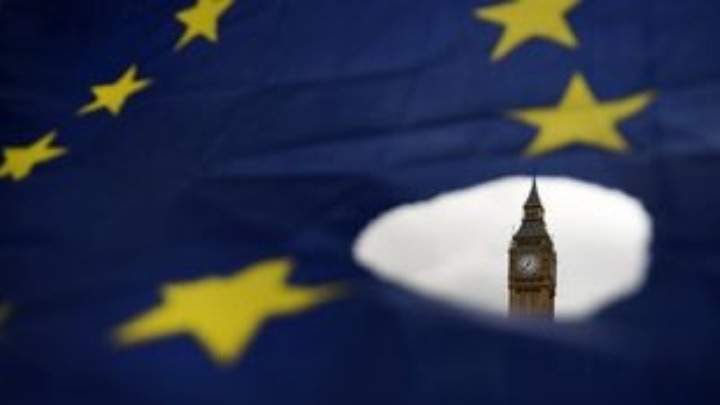 Brexit: πρόωρες εκλογές, νέο δημοψήφισμα και στο βάθος... ευρωεκλογές
