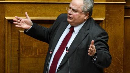 Ο Νίκος Κοτζιάς αποκαλύπτει το παρασκήνιο της διαπραγμάτευσης για τη Συμφωνία των Πρεσπών Ο Νίκος Κοτζιάς αποκαλύπτει το παρασκήνιο της διαπραγμάτευσης για τη Συμφωνία των Πρεσπών